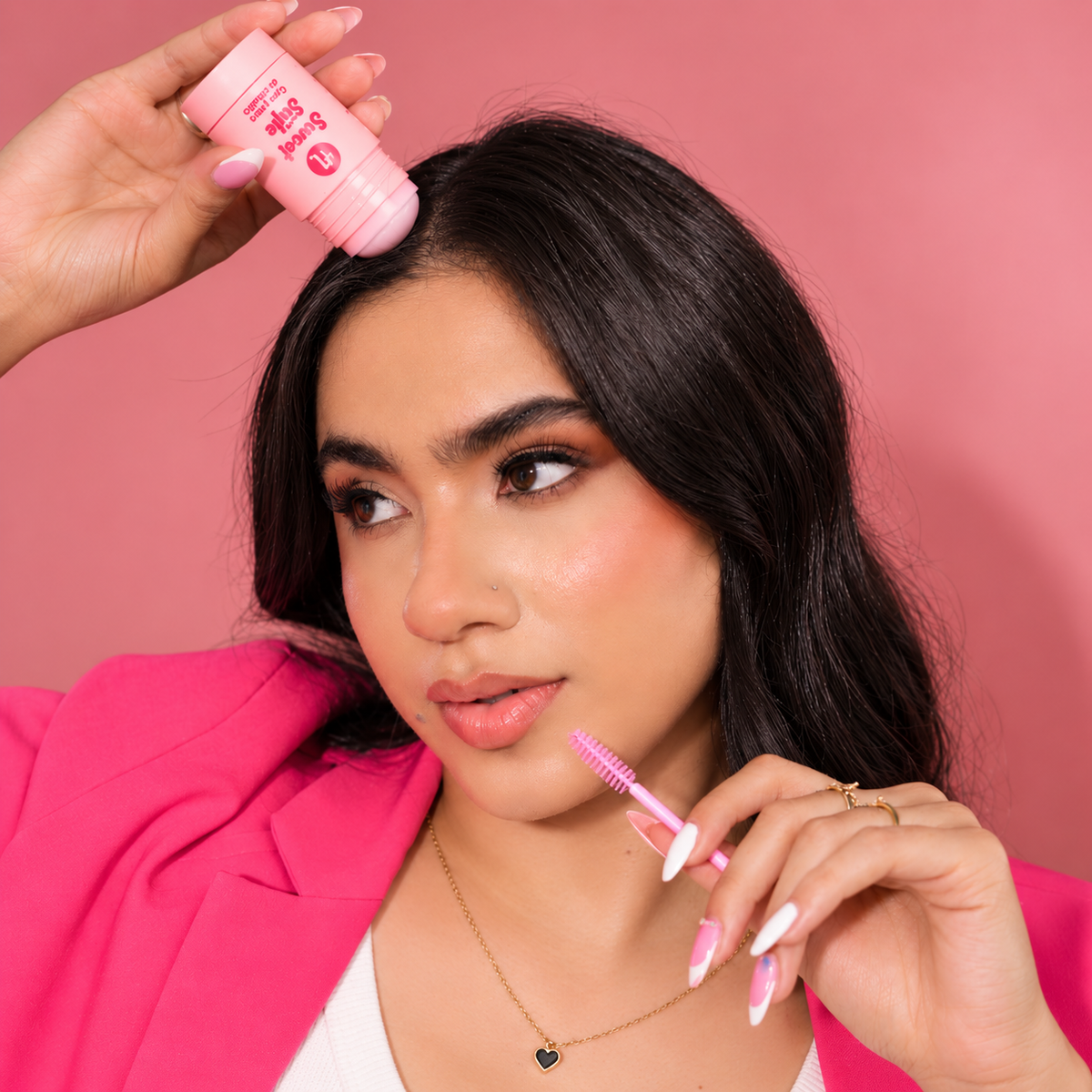 Cera moldeadora y fijadora para el cabello y cejas pink Alma Beauty